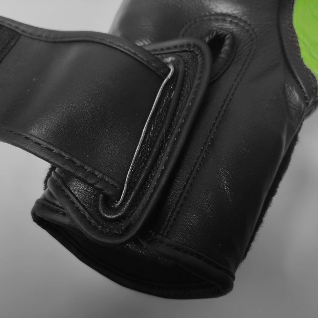 Muay Thai Γάντια Olympus THAI CAMP POM - Μαύρο / Πράσινο